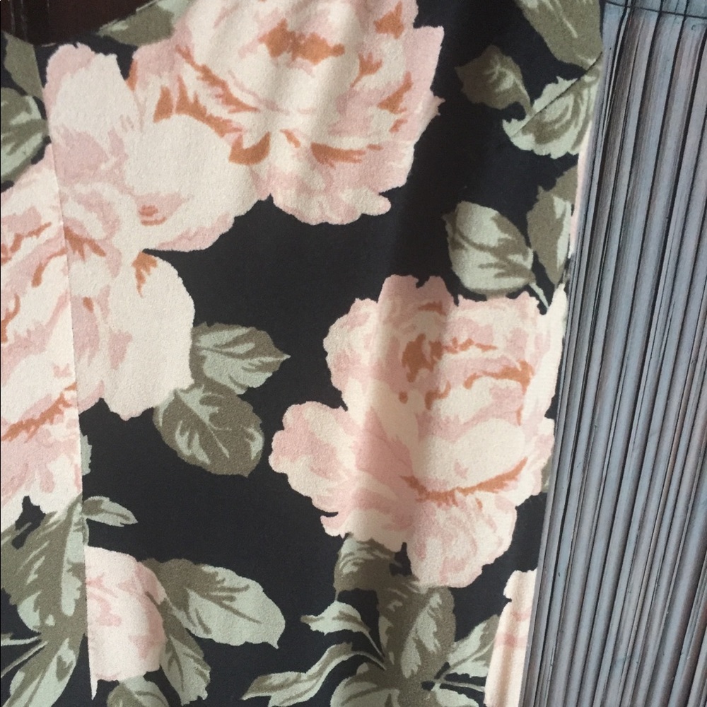 Reformation Luma Dress/Gown in Lima Floral - Picture 8 of 8